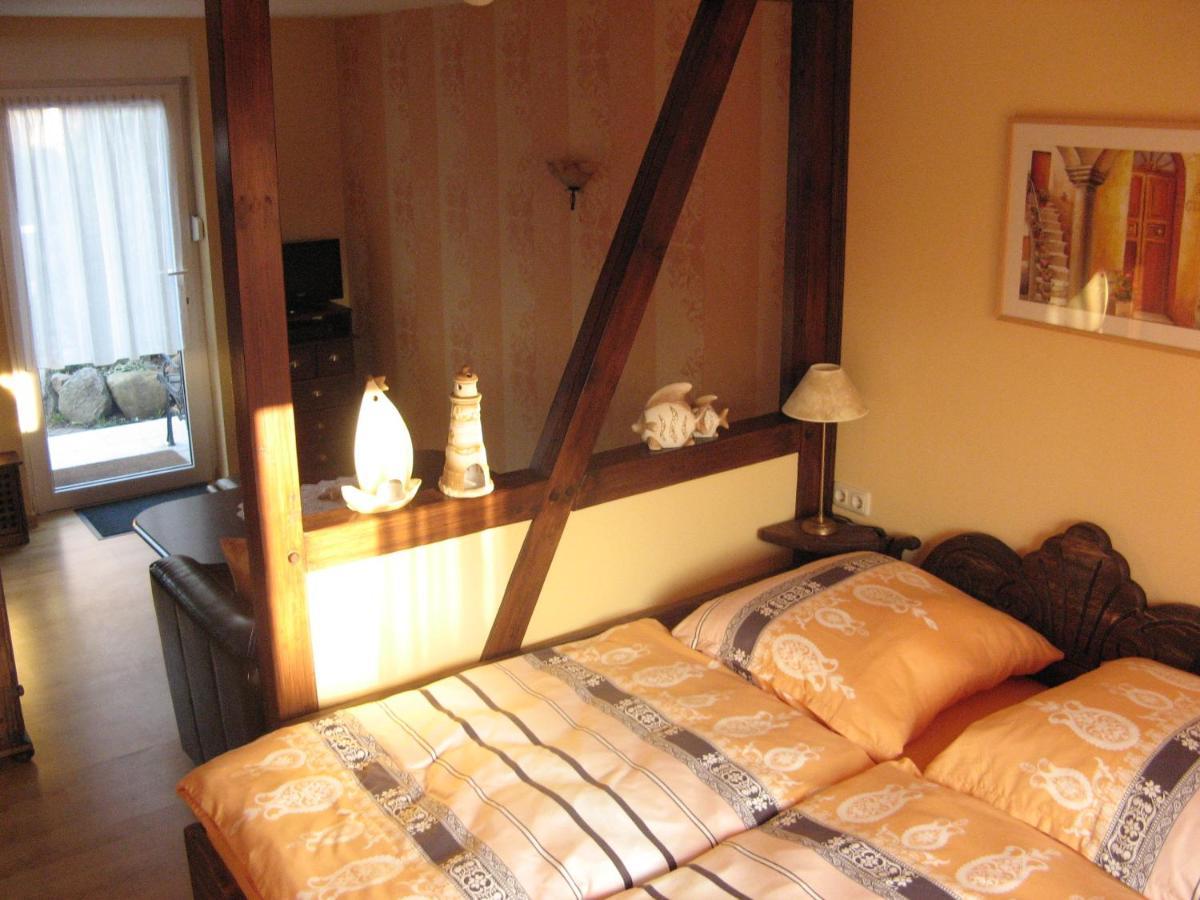 Ferienzimmer Huehnernest Hirtenweg 3 Zingst Exteriör bild